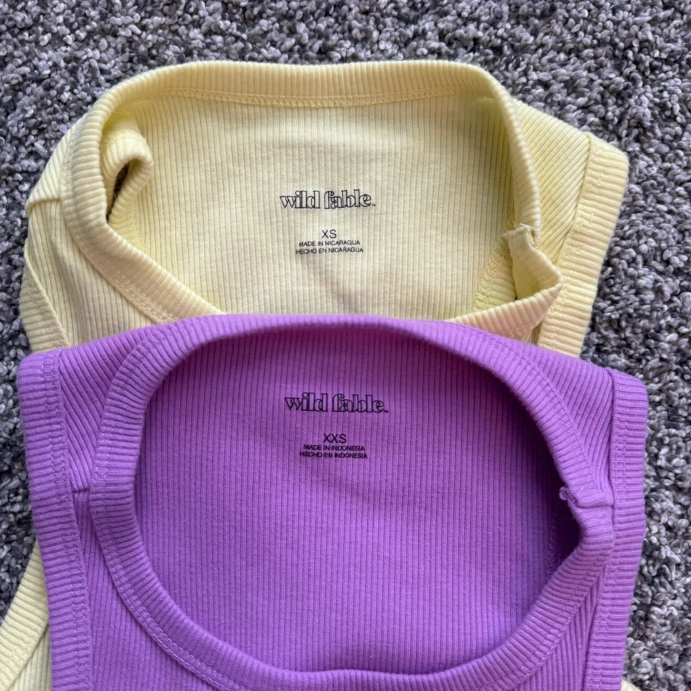 7-Pack Multicolor Tank Bundle - Picture 4 of 5